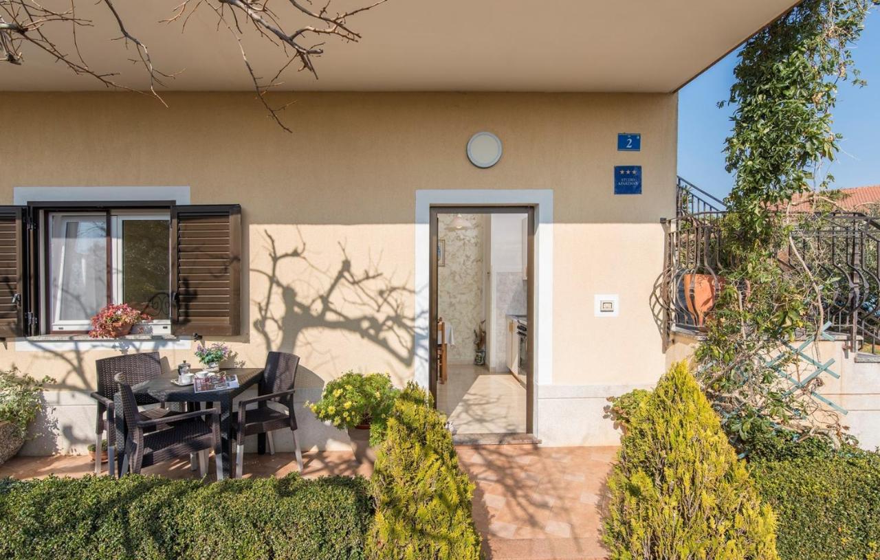 Apartment Complex Orzan Lovrecica Exterior foto